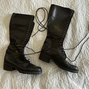 Leather boots. Size 40.